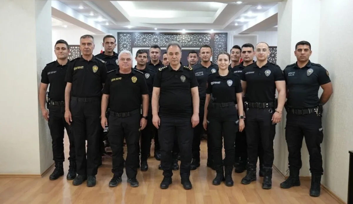 Isparta'da Emniyet Teşkilatı Bayramlaştı