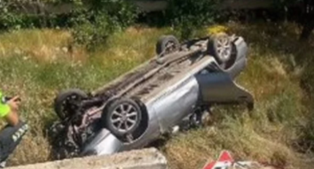 Isparta'da feci kaza: Otomobil şarampole uçtu
