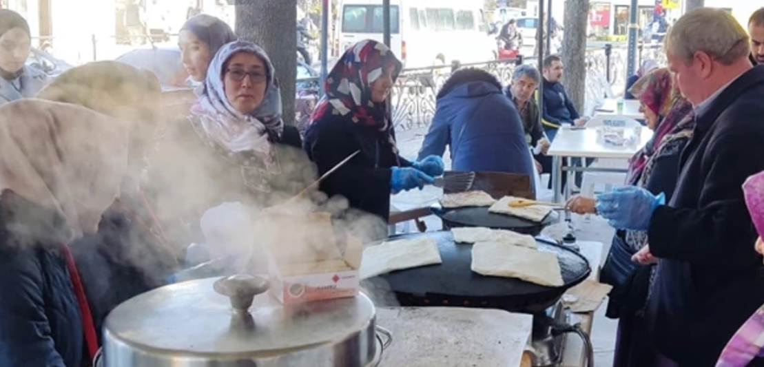 Isparta'da Filistin Halkı İçin Düzenlenen Kermeste 25 Bin Lira Toplandı