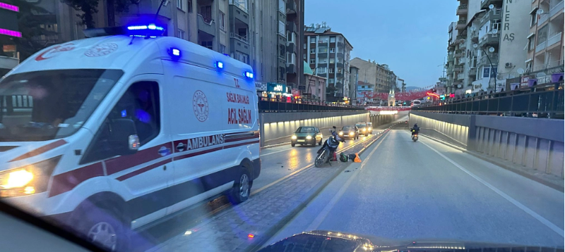 Isparta'da İftar Vakti Kaza Motosiklet Devrildi