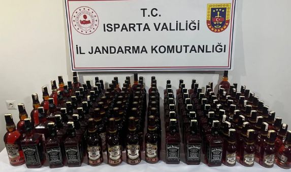 Isparta’da Jandarma’dan kaçak içki operasyonu