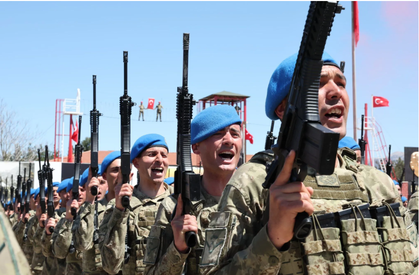Isparta’da Komandolardan Gururlandıran Geçit Töreni
