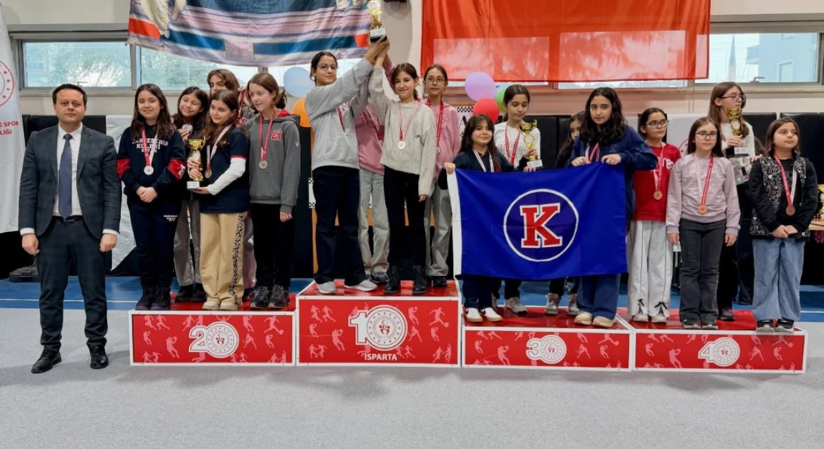 Isparta&rsquo;da K&uuml;&ccedil;&uuml;kler Satran&ccedil; İl Birinciliği Tamamlandı