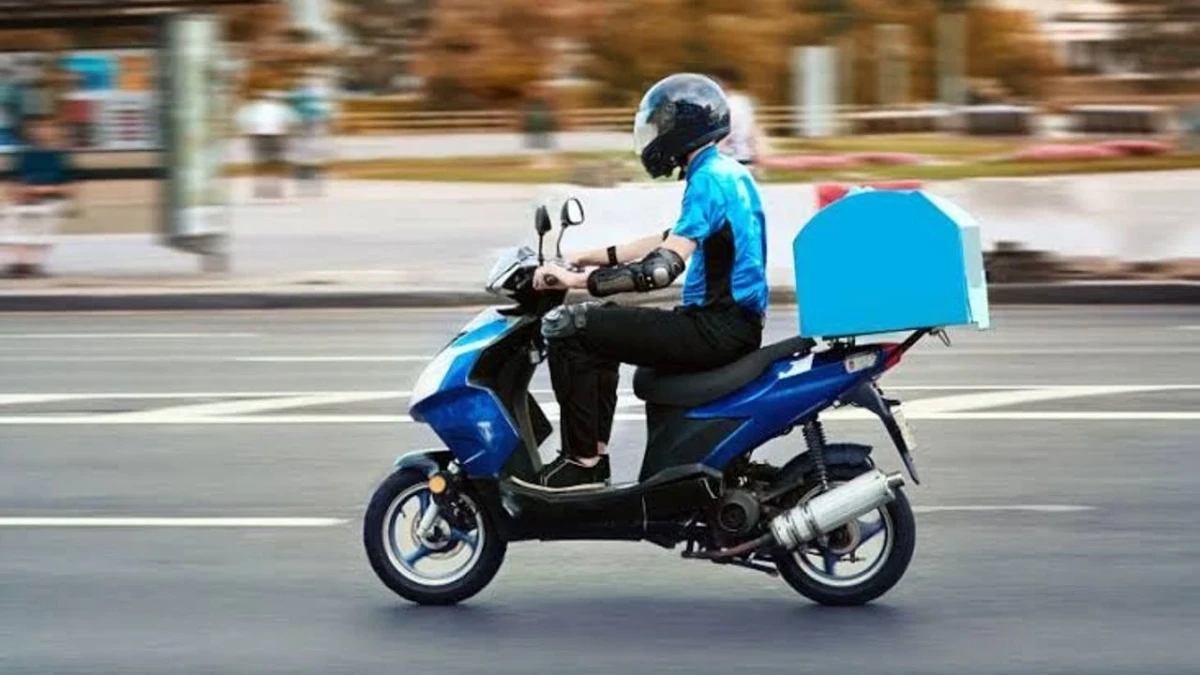 ISPARTA&rsquo;DA KUVVETLİ YAĞIŞ NEDENİYLE MOTOSİKLET VE SCOOTERLARA GE&Ccedil;İCİ YASAK