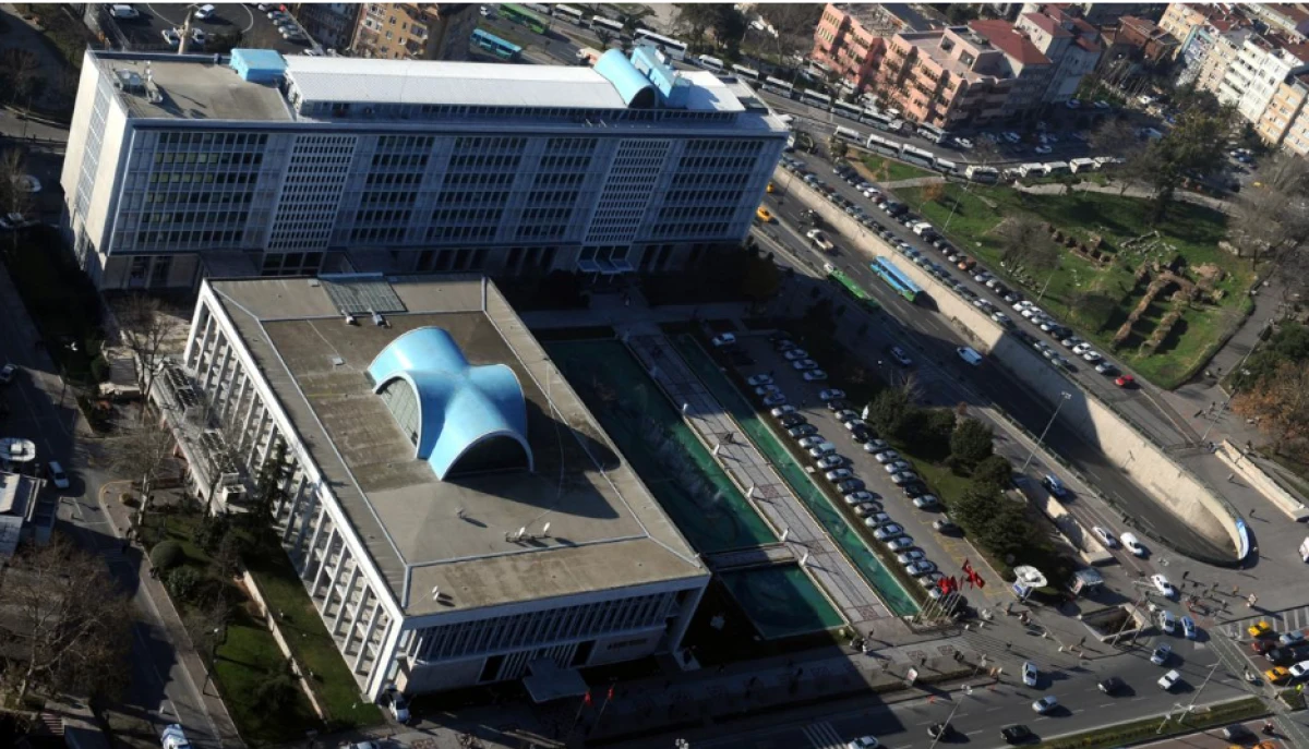 İstanbul Büyükşehir Belediyesi'ne yolsuzluk soruşturmasında üçüncü dalga