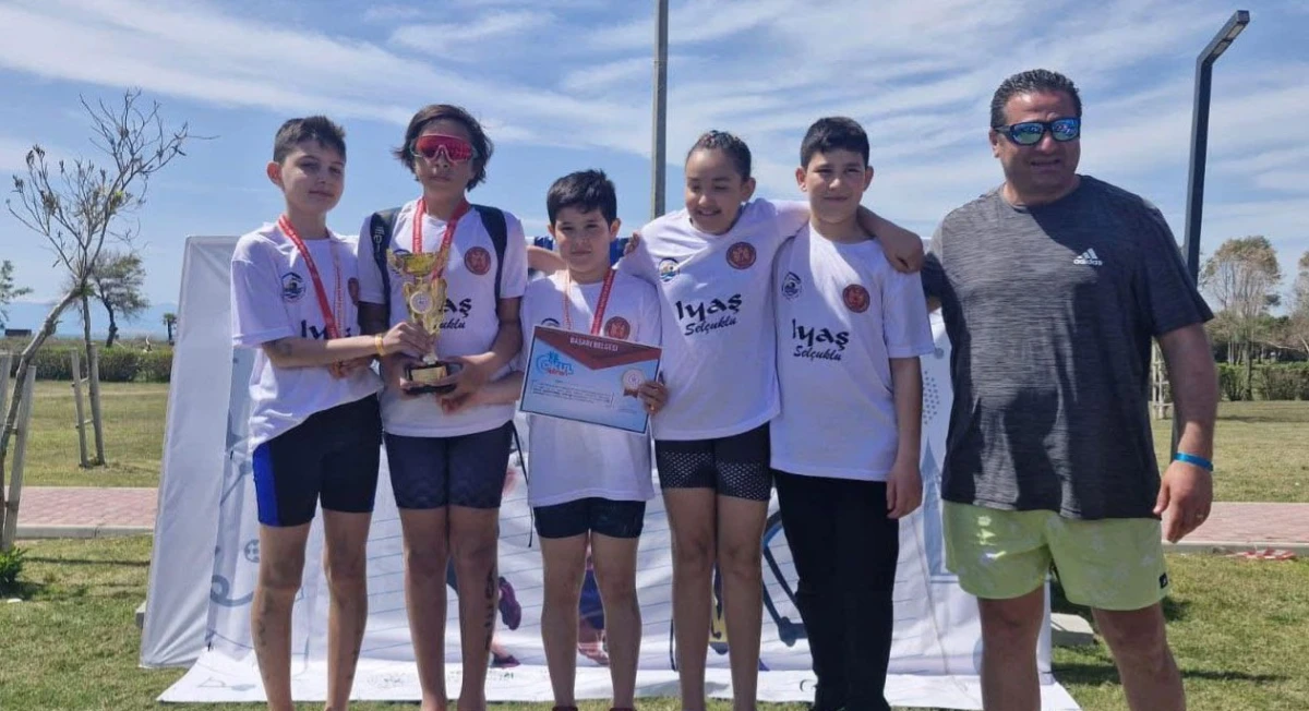 Iyaş Sel&ccedil;uklu Ortaokulu T&uuml;rkiye 4.&rsquo;s&uuml; Oldu