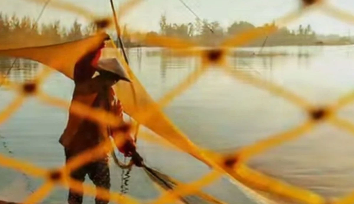 Kovada g&ouml;l&uuml;&rsquo;nde 600 metre uzatma ağı yakalandı