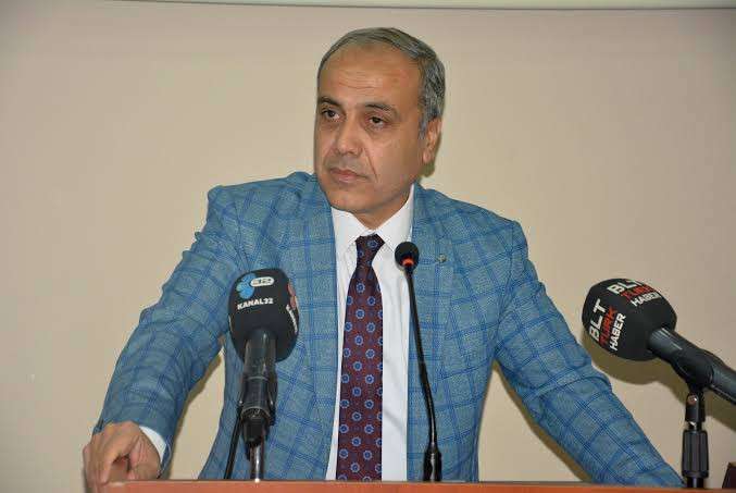 Mahmut Zadeoğlu görevden alındı