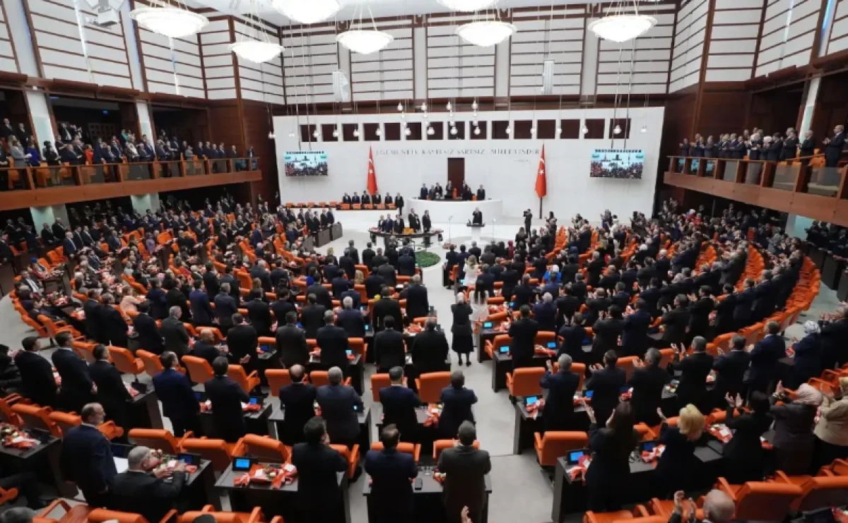 Meclis'te 100'ü aşkın vekil ve personel hastanelik oldu