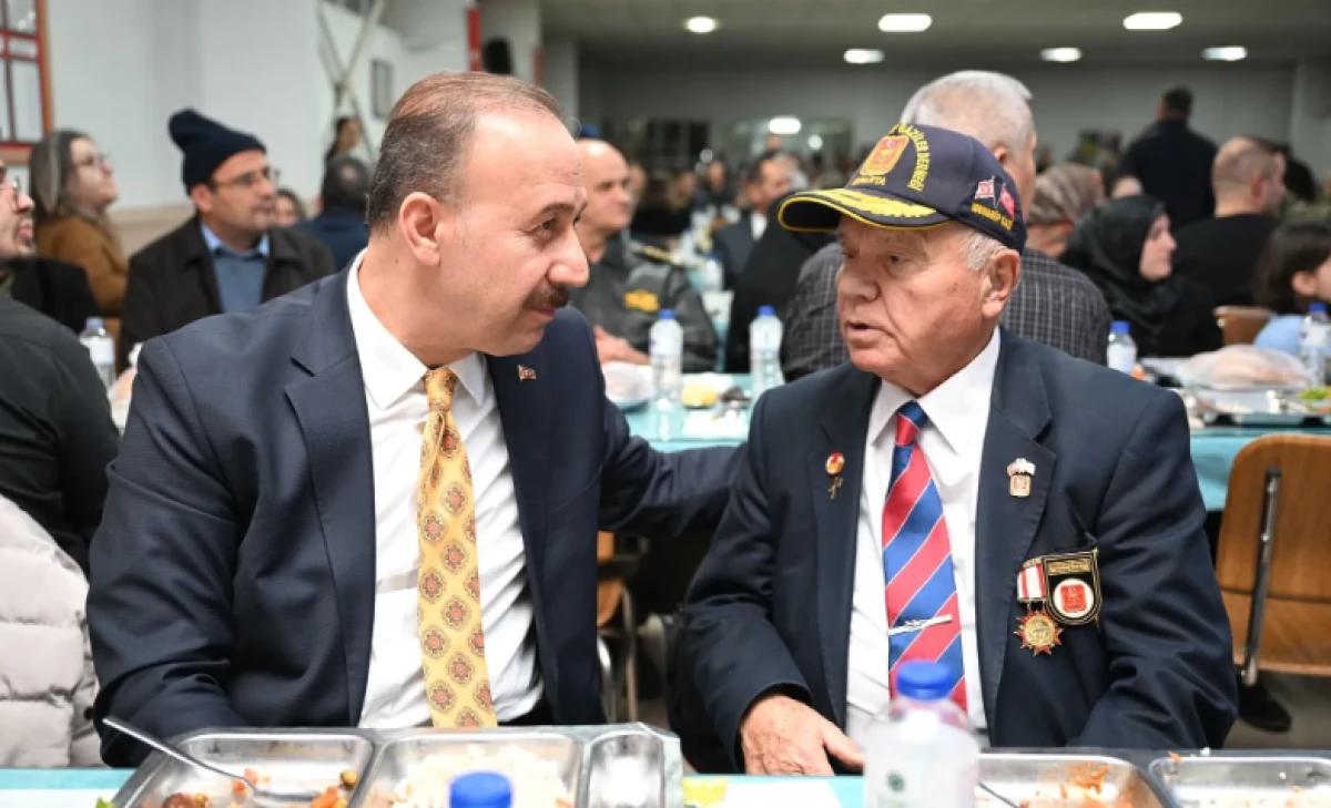 Mehmet&ccedil;iğin Sofrasında Anlamlı Buluşma