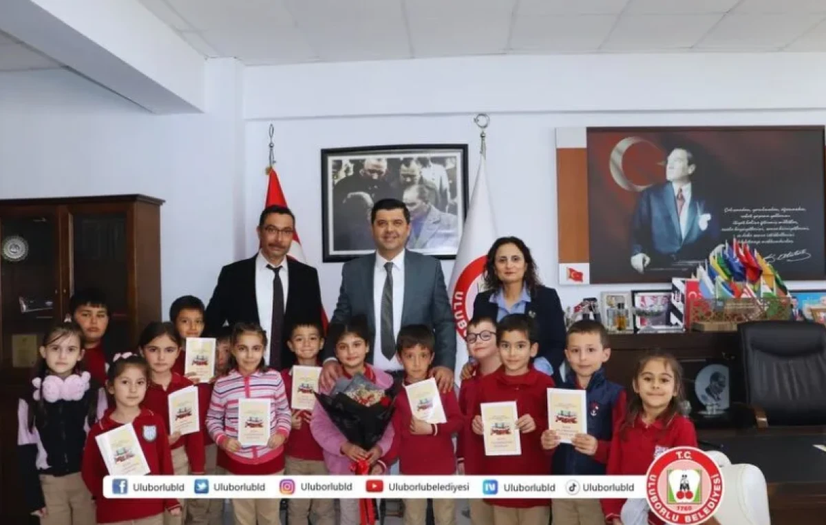 Minik &Ouml;ğrencilerden Başkan Bakır&rsquo;a Ziyaret