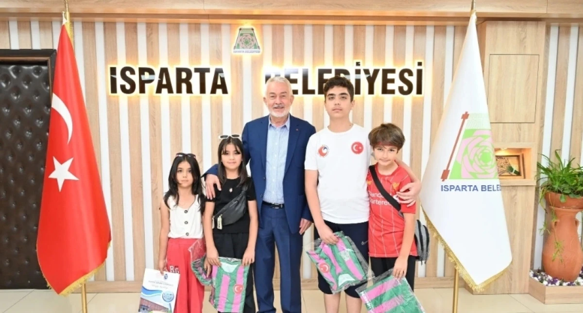 Minikler talep etti, Başkan Başdeğirmen söz verdi