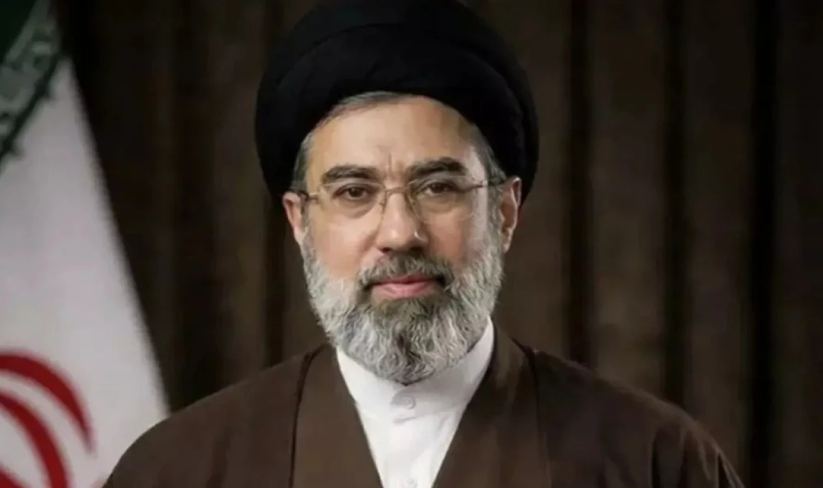 M&uuml;cteba Hamaney'le ilgili yeni gelişme: 'Gizlice Rusya'ya g&ouml;t&uuml;r&uuml;ld&uuml;