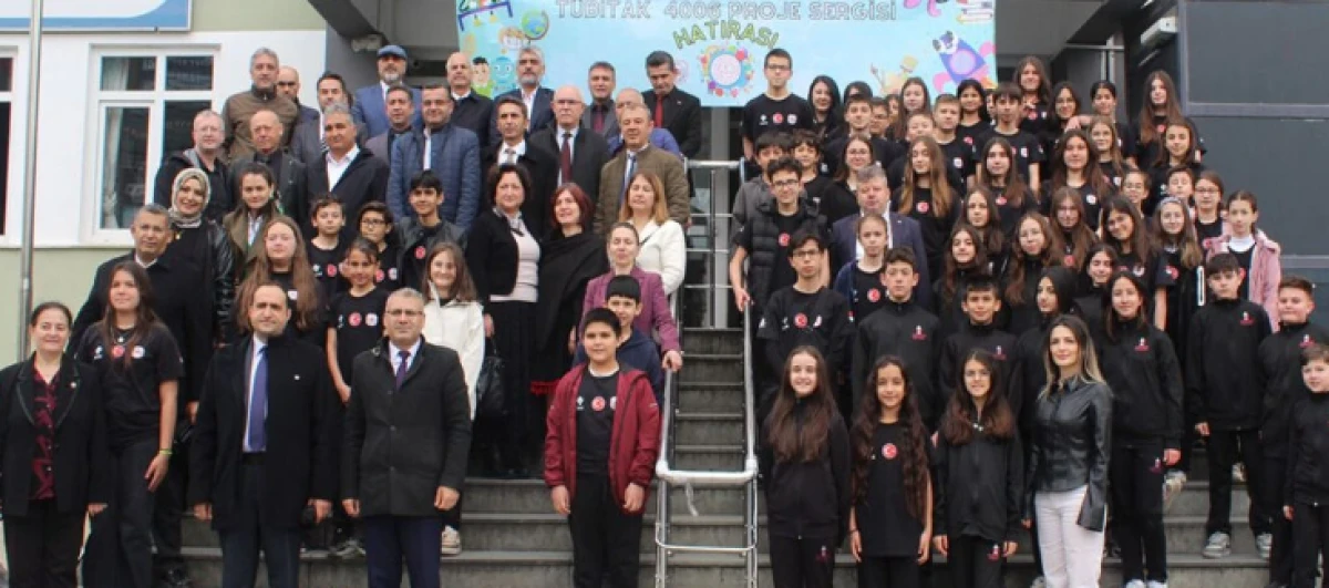 NAZMİ TOKER ORTAOKULUNDA T&Uuml;BİTAK 4006 BİLİM FUARI D&Uuml;ZENLENDİ