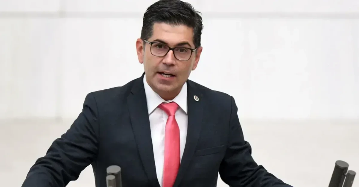 Öğrenciye Taciz İddiası: Soruşturma Devam Ederken Öğretmen Başka Okula Görevlendirildi.