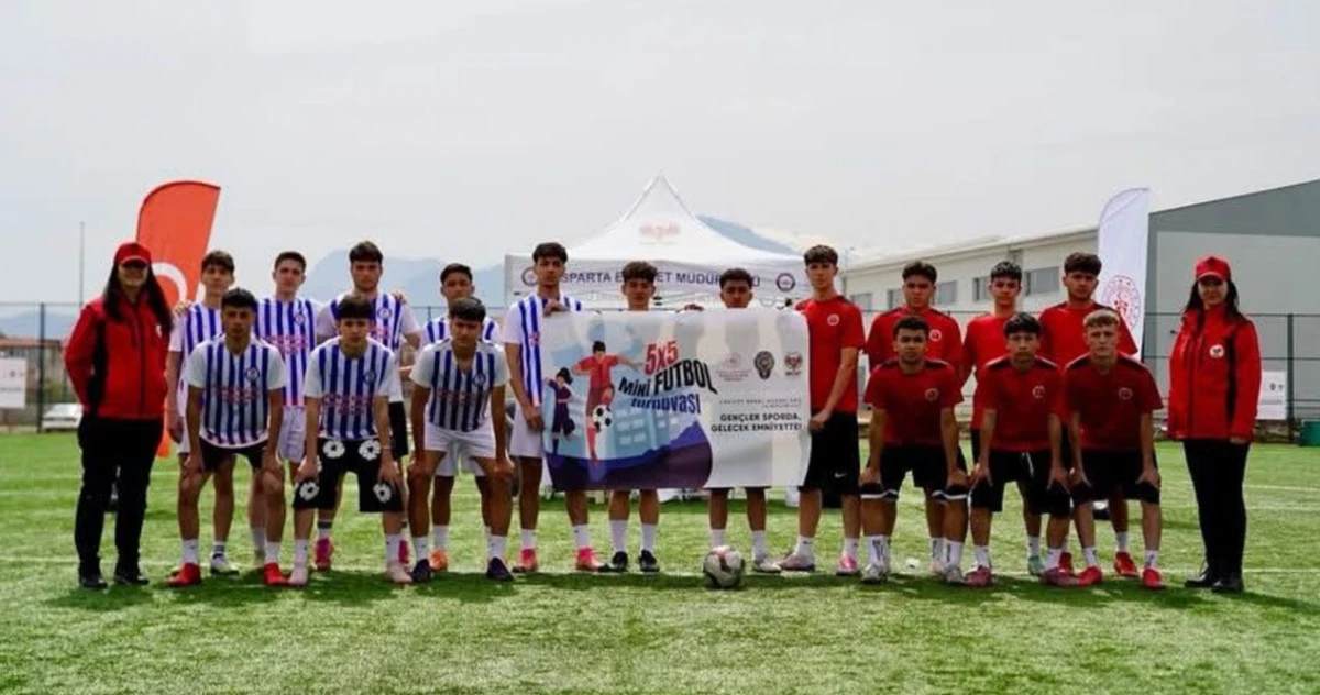 Polis Haftası&rsquo;nda Futbol Coşkusu Başladı