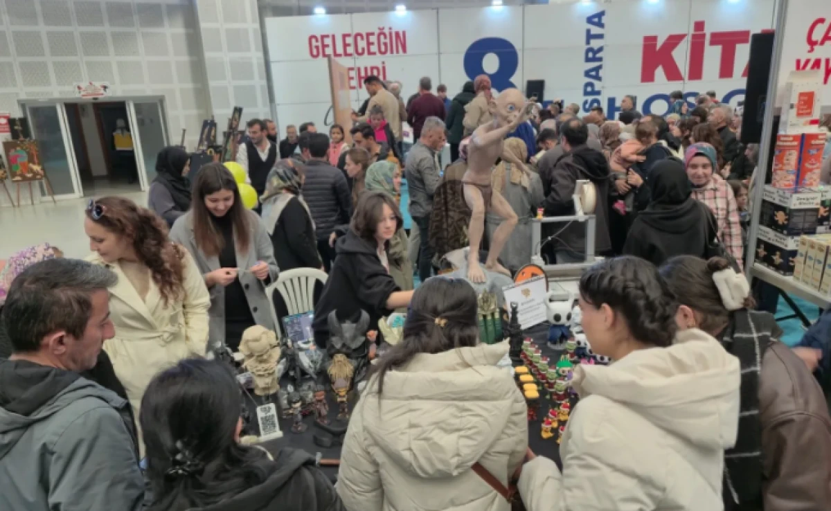 Rumpali, Isparta kitap fuarı’nda büyük ilgi gördü