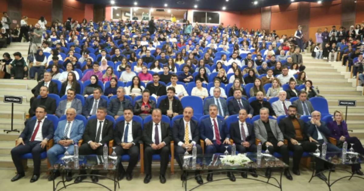 SDÜ’de “Gazze: İnsani Durum ve Uluslararası Hukuk” Konferansına Yoğun İlgi