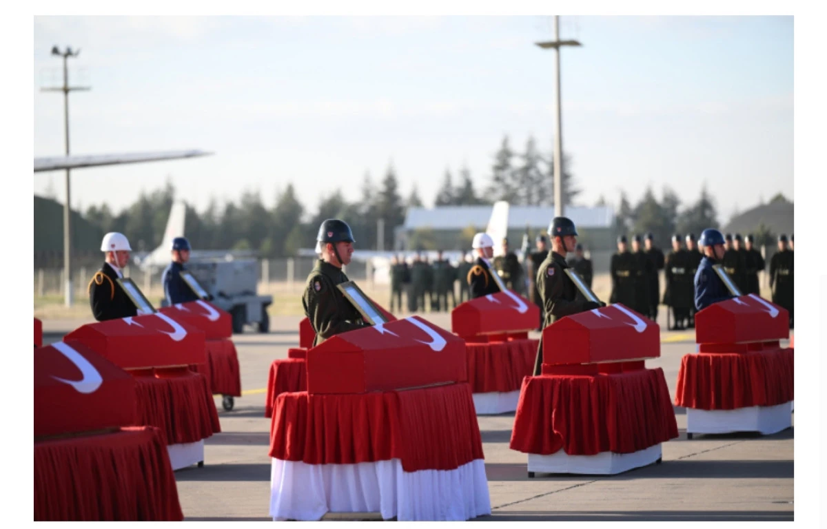 Şehitlerimize son görev