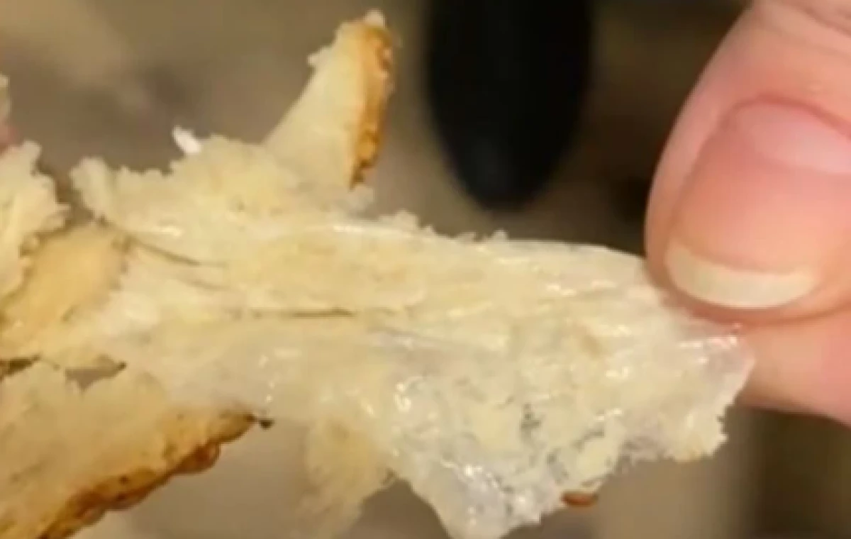 Simidin i&ccedil;inden &ccedil;ıkan şok etti