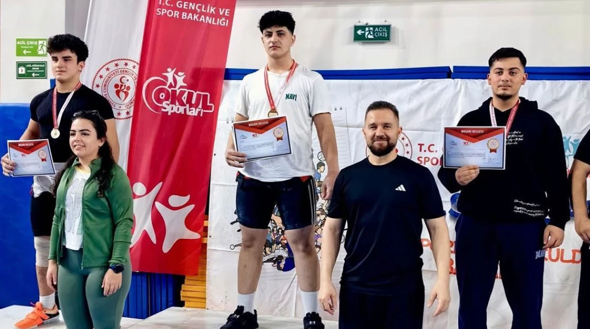 Sivas&rsquo;ta Isparta R&uuml;zg&acirc;rı Esti!