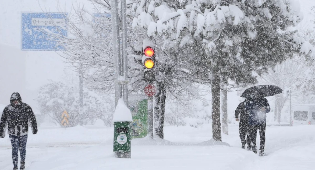 Soğuk ve yağışlı hava geri d&ouml;n&uuml;yor