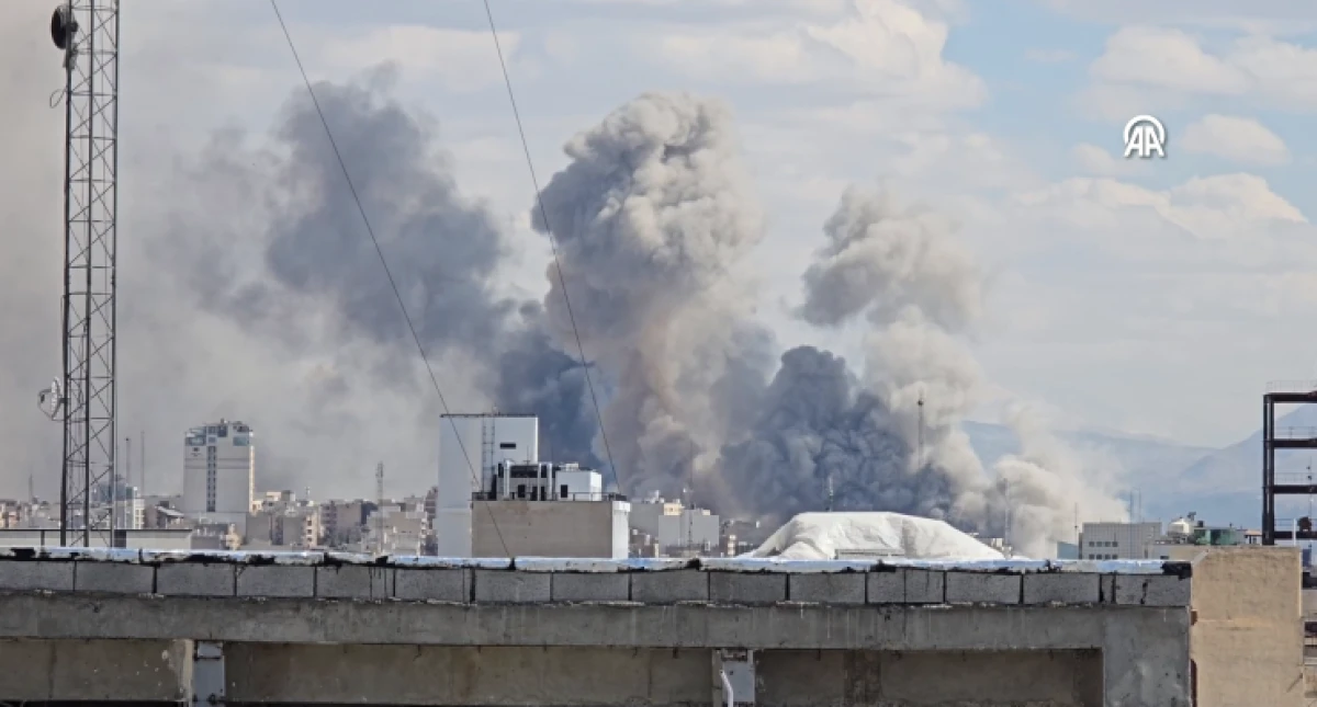 Tahran'da art arda patlamalar