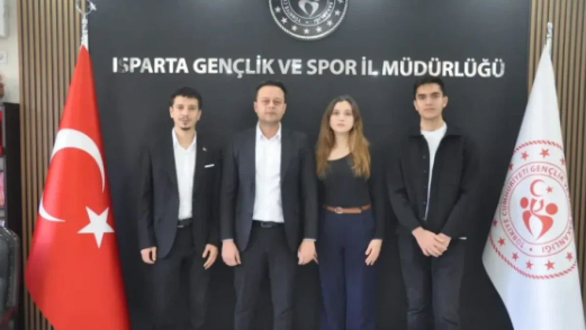 Teknofest'in genç yeteneklerinden İl Müdürüne anlamlı ziyaret