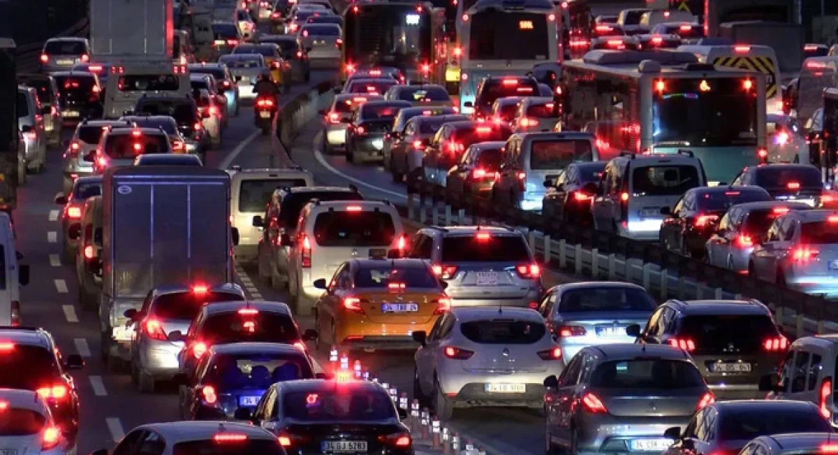 Trafikte Devrim: Yeşil Fren Lambası Geliyor