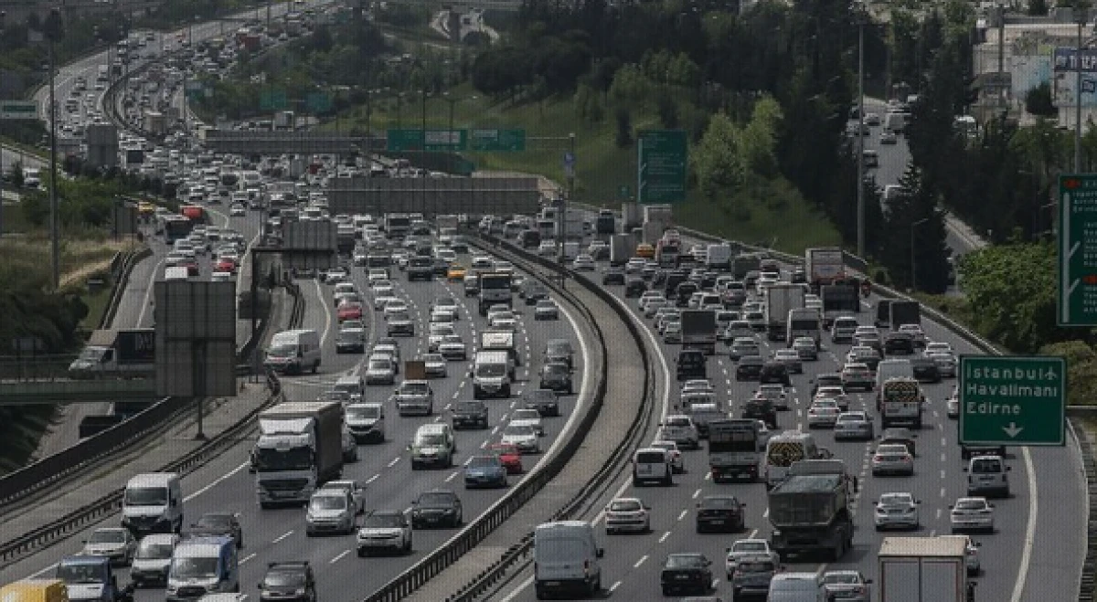 Trafikte yeni dönem için geri sayıma başladı! Artık her arabaya takılması zorunlu olacak