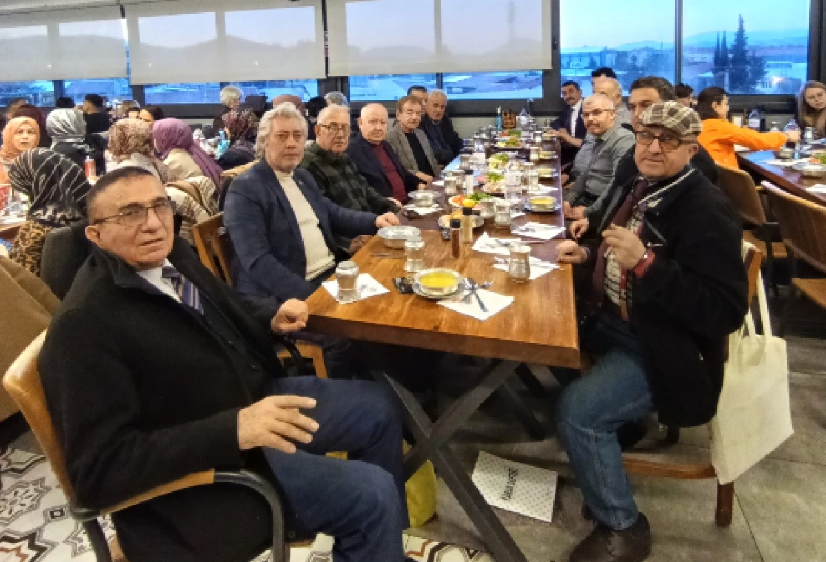 TURAL'DAN ZAFER İFTARI