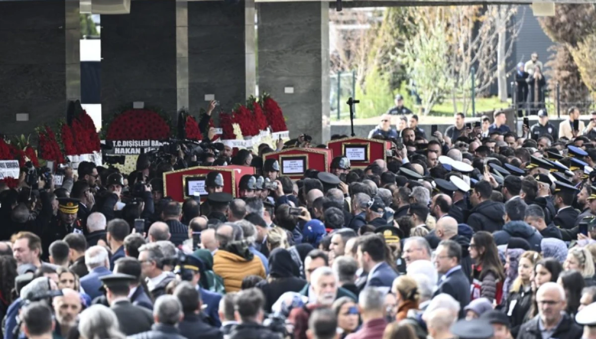 Türkiye kahraman şehitlerini uğurladı