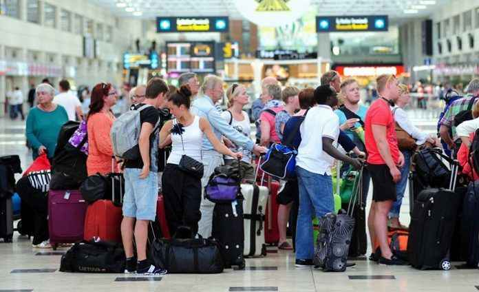 Türkiye turizmde 'ucuz' imajını kırdı; turist harcamaları 1200 dolara çıktı