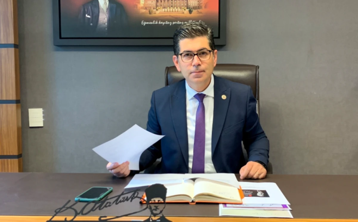 TUTARLI, AKILLI VE SEVİYELİ SİYASETİN ADRESİ: YALIM HALICI