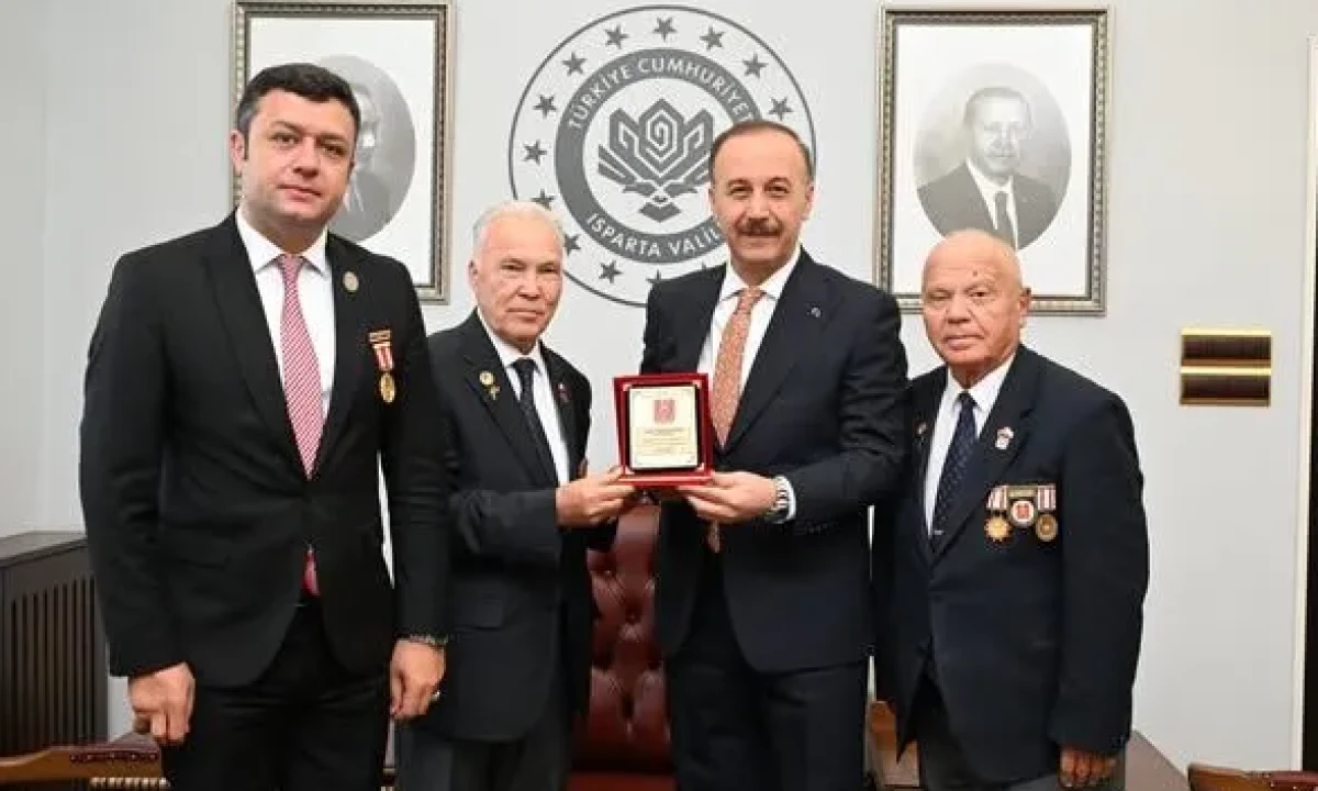 Vali Erin, gazileri makamında ağırladı