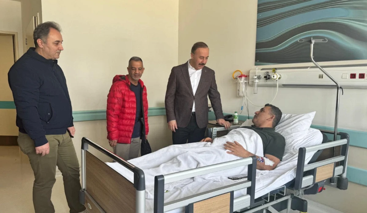 Valisi Erin&rsquo;den &Ouml;zdemir&rsquo;e Ge&ccedil;miş Olsun Ziyareti