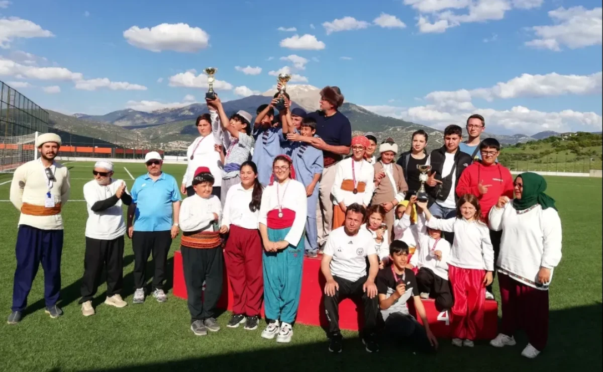 Yalvaç Çınar Spor Kulübü başarılarına yenilerini ekledi