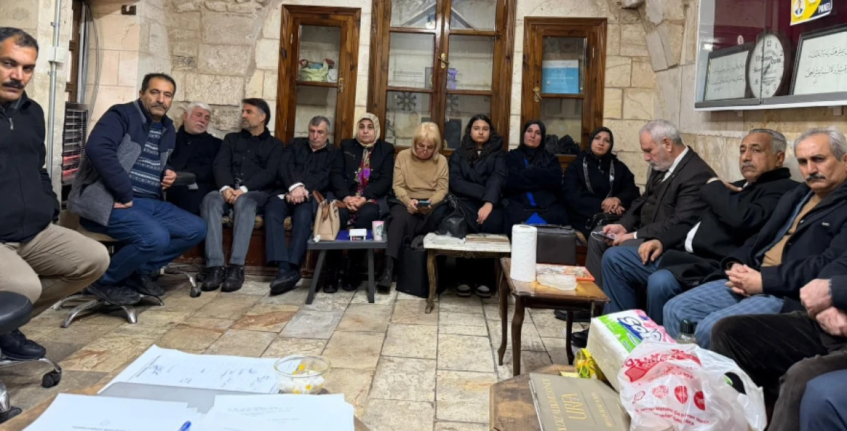 YAZARLAR &ldquo;CUMA AĞA&Ccedil; İLE DEVAM&rdquo; DEDİ