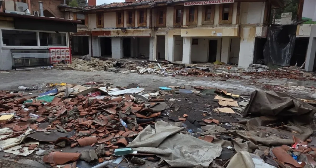 Yılların Mek&acirc;nı Tarihe Karışıyor! Yıkım S&uuml;reci Başladı