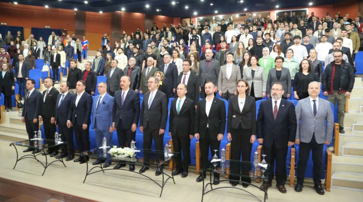 &ldquo;Y&uuml;zyılın Gen&ccedil;liği, Gen&ccedil;liğin Y&uuml;zyılı&rdquo;: &ldquo;İhtisas Akademi Isparta&rdquo; Devam Ediyor